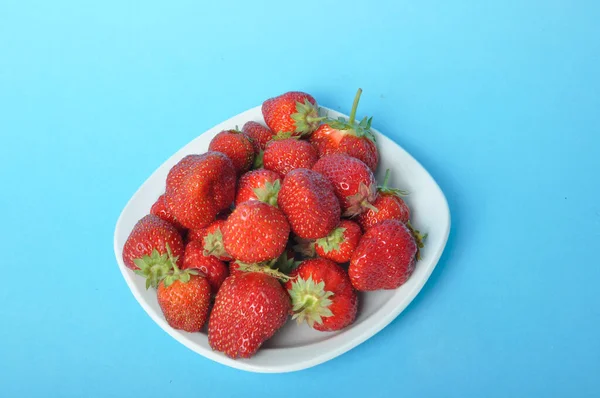 Strawberries Plate Blue Background — 图库照片