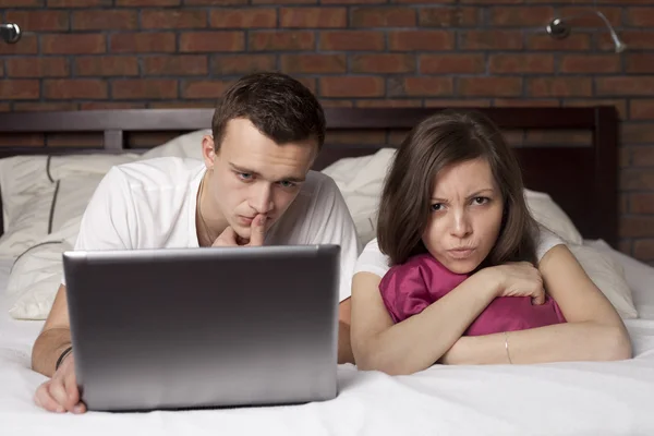 Stop working in the bed! — Stock Photo, Image