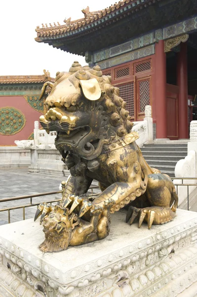 Forbidden City cuprum lion，beijing China — Stock Photo, Image