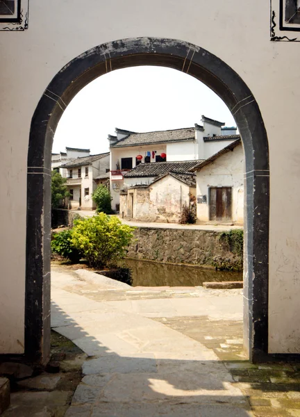 Pueblo antiguo chino, pueblo anhui huangshan Tangmo —  Fotos de Stock