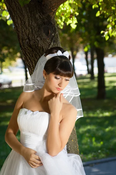 The bride in a meditative pose — Stock Photo, Image