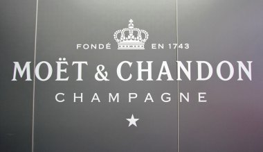 Moet Chandon ve logosu