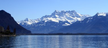 Cenevre Gölü ve aravis Alpler, montreux, İsviçre