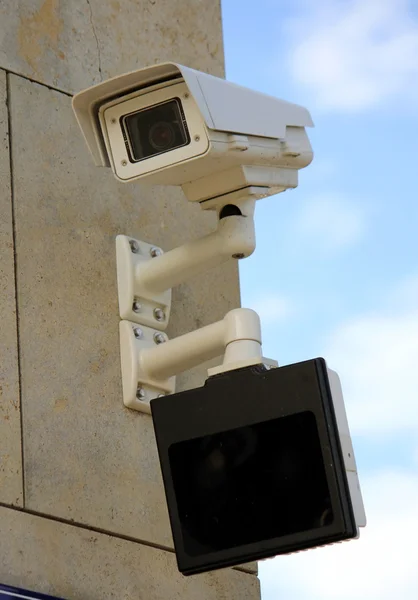 Security camera and screen under — Stock Photo, Image
