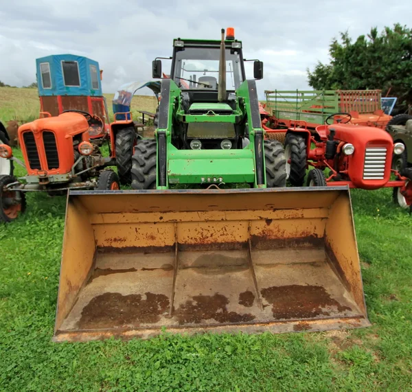 Ancient tractor shover — Stock Photo, Image