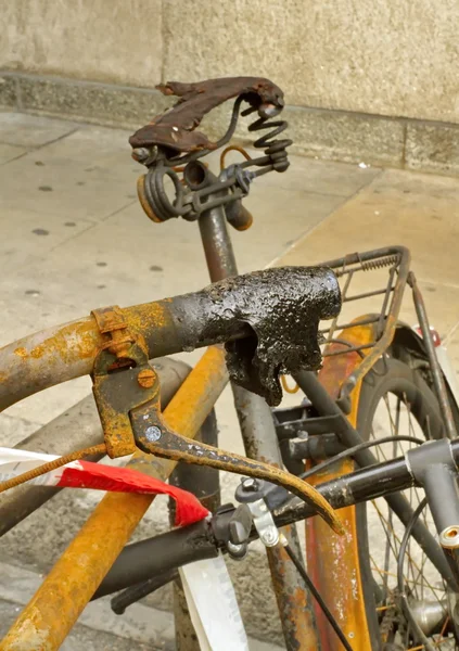 Burnt bicycle — Stock Photo, Image