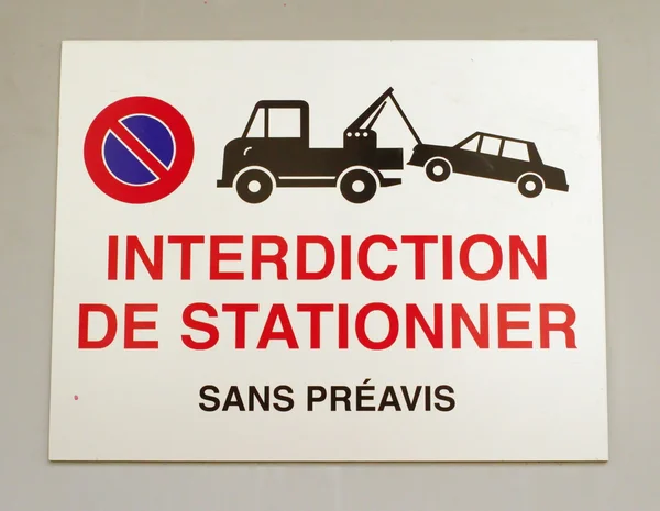 Französische Fahrzeuge Abschleppen Zeichen — Stockfoto