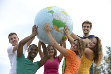 genç bir küre toprak holding grubu