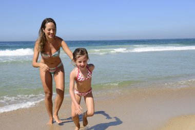 çalışan anne ve çocuk