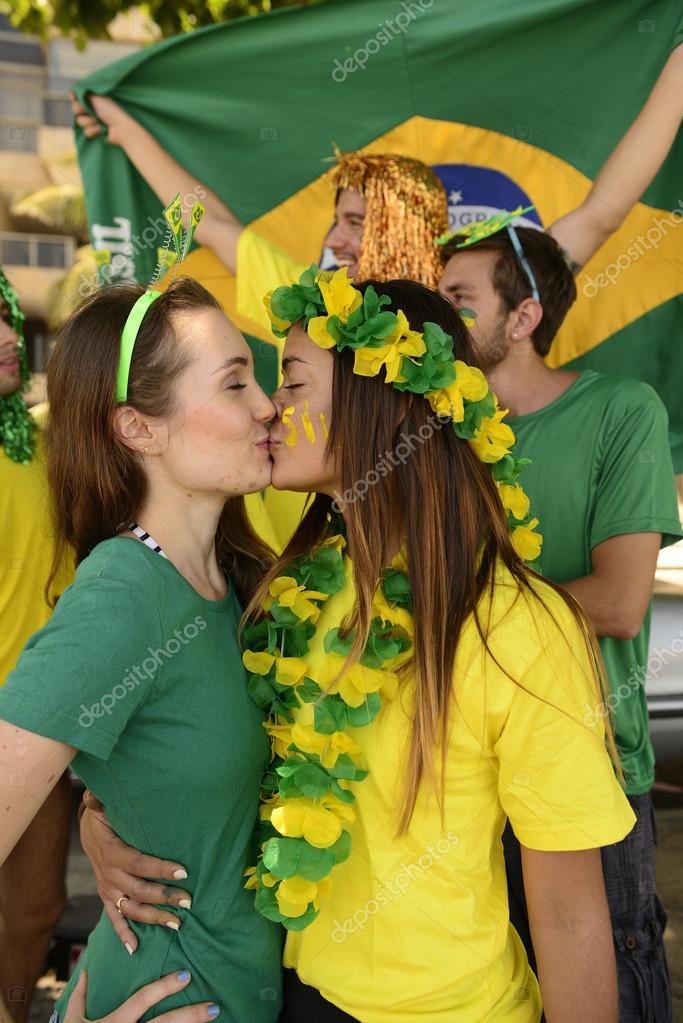 Brazilian Kissing Telegraph