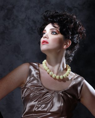 gözleri piercing ile yüksek moda kadın