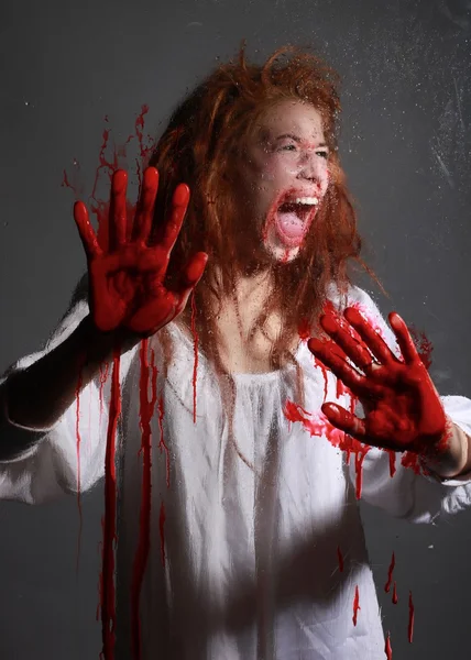 Horror Themed Image With Bleeding Freightened Woman — Stock Photo, Image