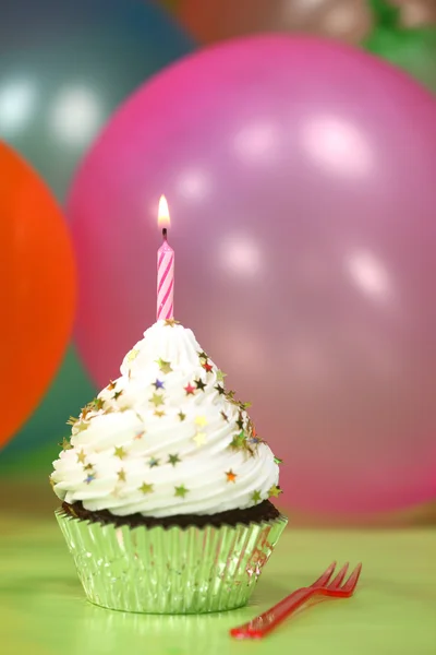 Celebração com Balões Velas e Bolo — Fotografia de Stock