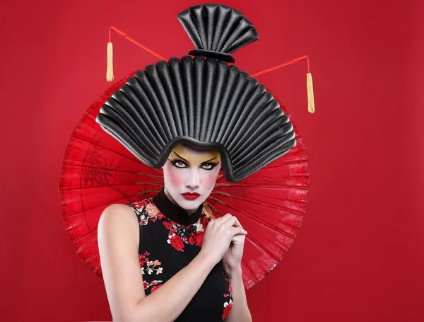 Schönheitskonzept eines Geisha-Mädchens — Stockfoto