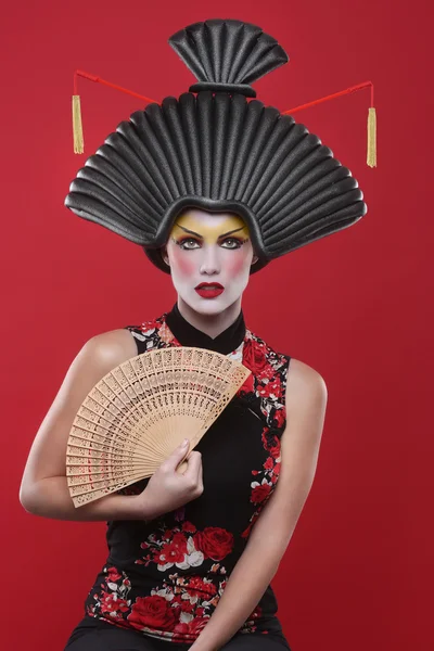 Concepto de belleza de una niña geisha — Foto de Stock