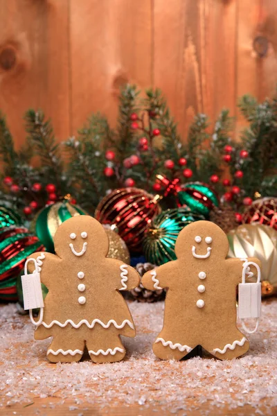 Peperkoek Familiemet Covid Masks Vakantie Kerst Achtergrond — Stockfoto