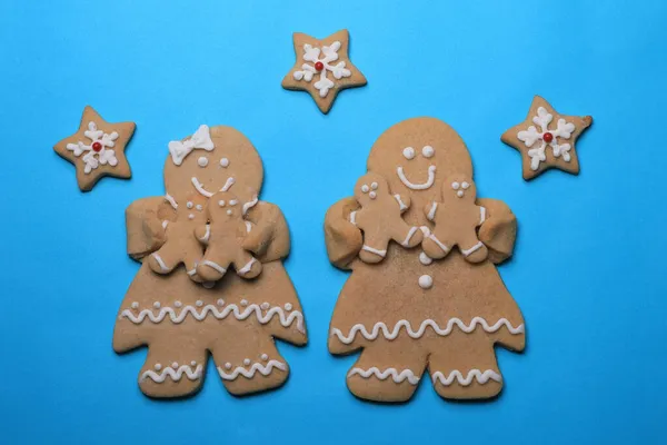 Gingerbread Feliz Pessoas Fundo Azul Fotos De Bancos De Imagens