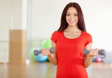 bir fitness merkezi grup eğitimi