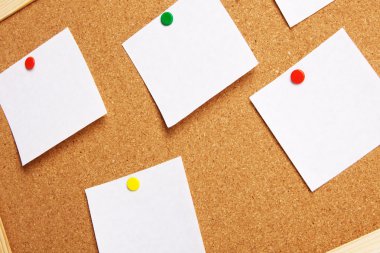 bir corkboard faturası çıkartmaları