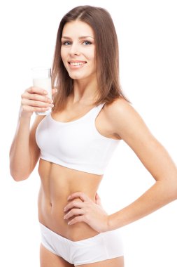 beyaz zemin üzerine güzel bir ince kadın