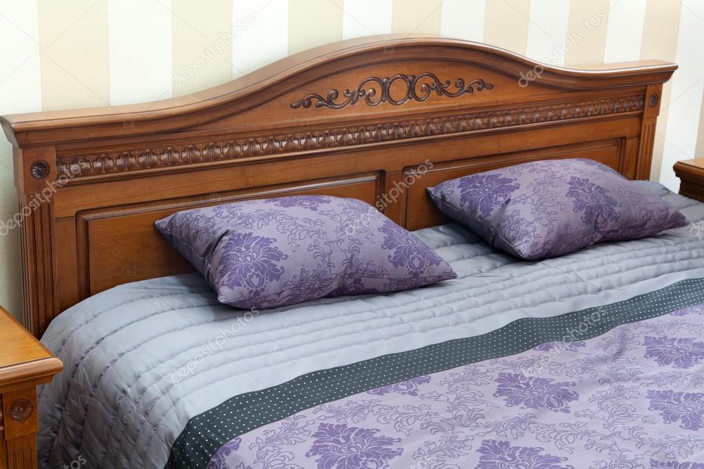 Modernen italienischen Stil Schlafzimmer — Stockfoto © gdolgikh ... Modernen italienischen Stil Schlafzimmer — Stockfoto © gdolgikh ...