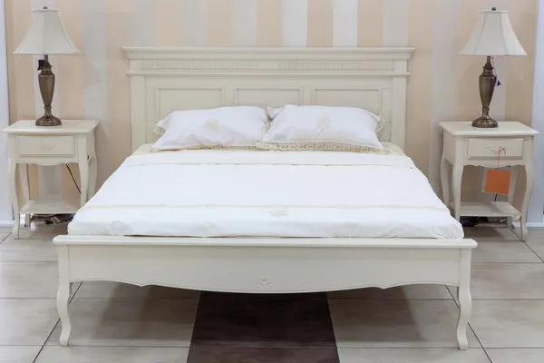 モダンなイタリア スタイルのベッドルーム — ストック写真