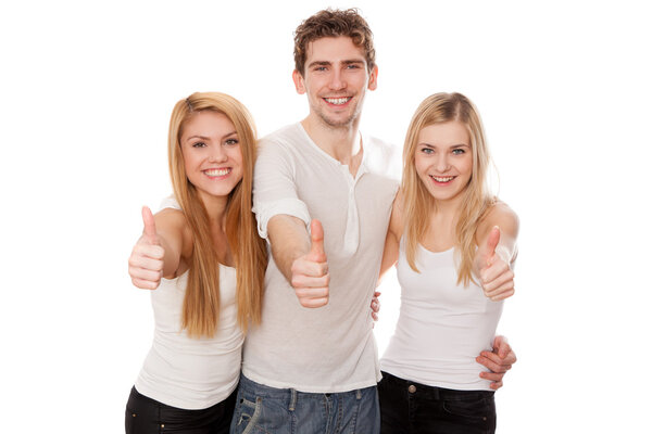 Три молодых человека на белом фоне
