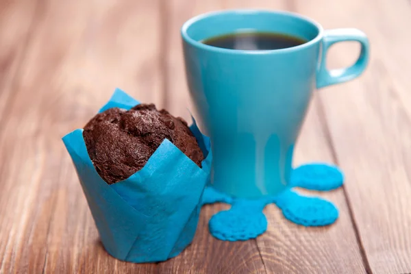 Chocolate muffin with coffee — Stock Photo, Image