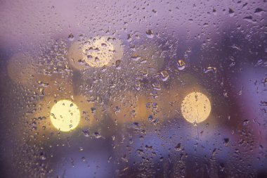 bir penceredeki Waterdrops