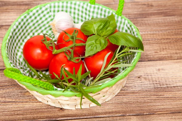 Traditionelle Spaghetti-Zutaten — Stockfoto