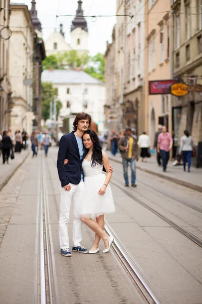 Giovane coppia al loro matrimonio — Foto Stock