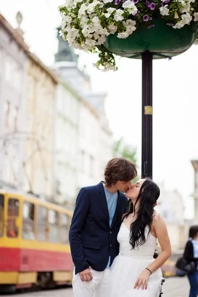 Young couple at their wedding — Stock Photo, Image