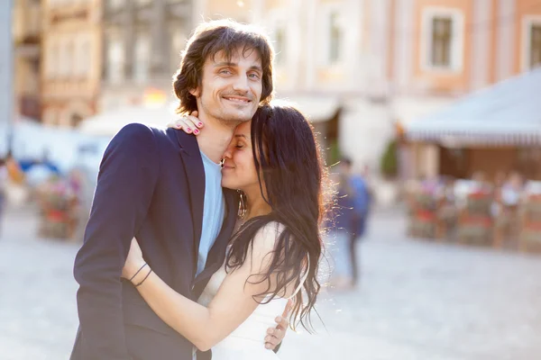 Pareja joven en su boda — Foto de Stock