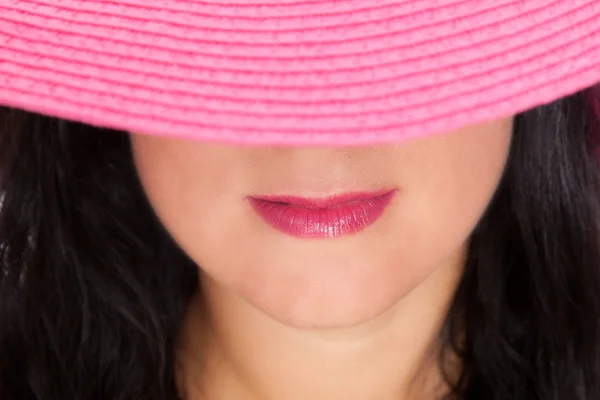 Young beautiful woman in a summer hat — Stock Photo, Image