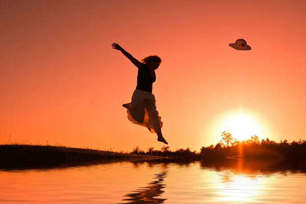 Woman jumping — Stock Photo, Image