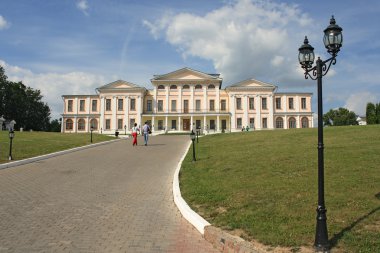 dubrovitsy eski manor