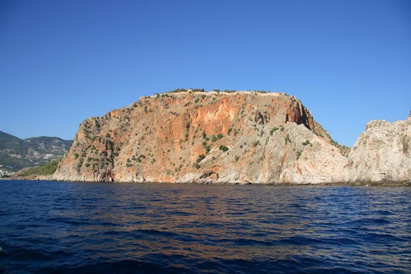 Alanya vista de la fortaleza desde el mar — Foto de Stock