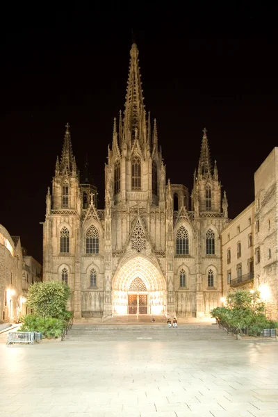 Cathédrale de Barcelone la nuit — Photo