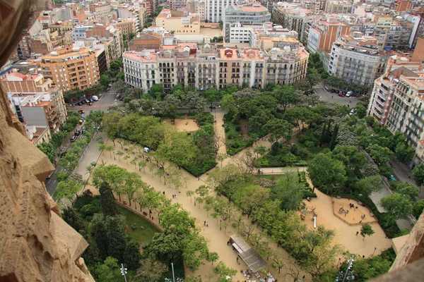 Panorama de Barcelona desde sagrada familia — Foto de Stock