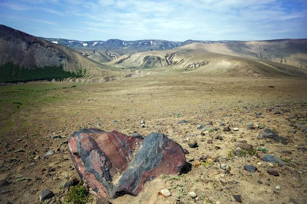 Ksudach Também Conhecido Como Vulcão Vonyuchy Khrebet Estratovulcão Sul Kamchatka — Fotografia de Stock