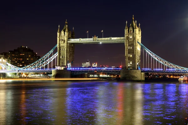 Tower Bridge w nocy, Londyn, Wielka Brytania — Zdjęcie stockowe