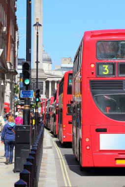 Londra - kırmızı Çift katlı otobüs
