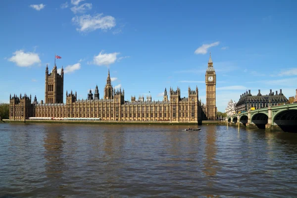 Paleis van westminster met de big ben — Stockfoto