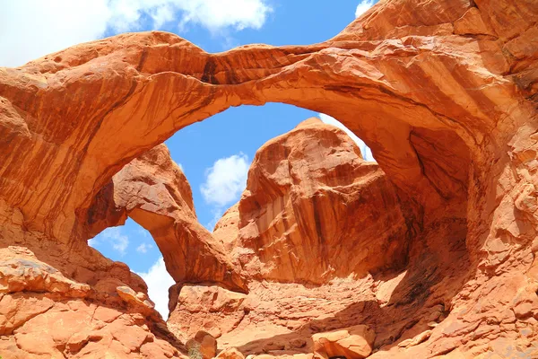 Beroemde dubbele boog in moab (Utah) — Stockfoto