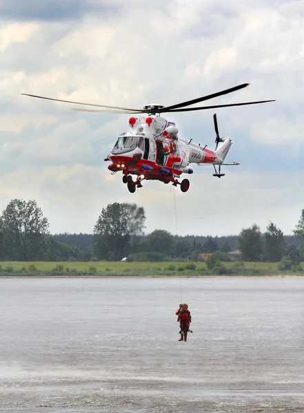 Helicóptero de la Fuerza Aérea Polaca — Foto de Stock