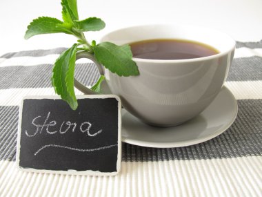 fincan sade kahve ve stevia ile tabela