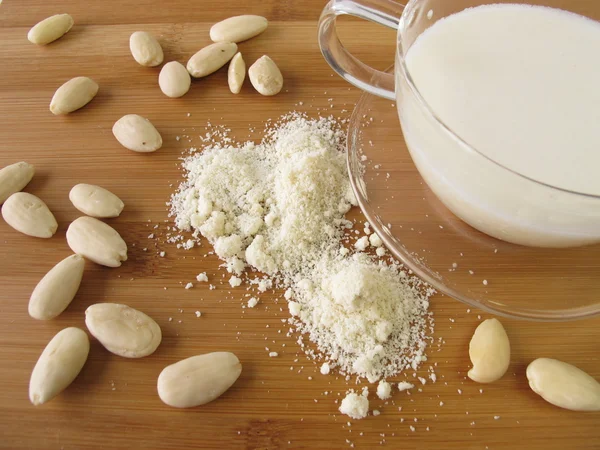 Almond milk — Stock Photo, Image