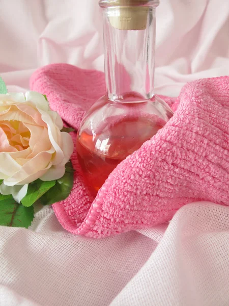 Homemade shower gel with rose flowers — Stock Photo, Image