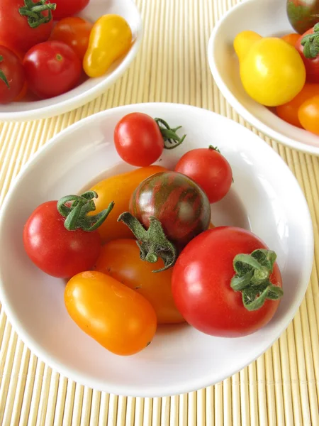 Tomates pequenos — Fotografia de Stock