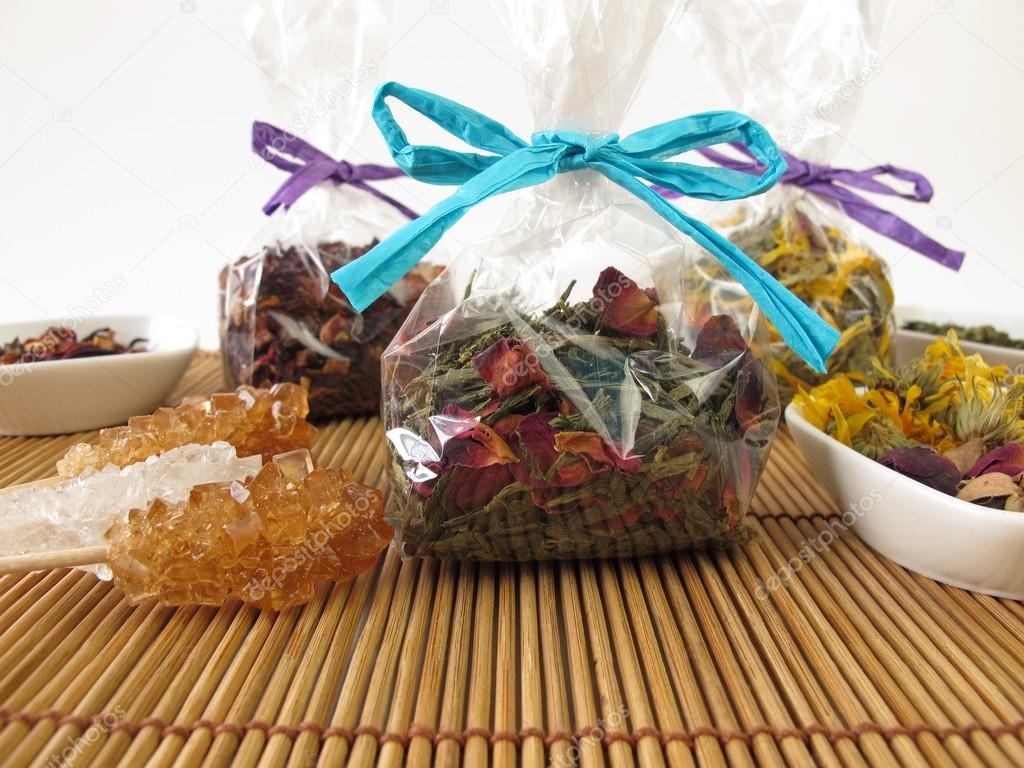 Tea gifts packaged in small bags